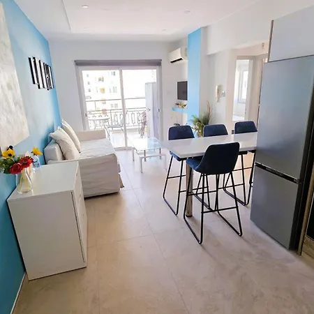 Chic 2br Cozy And Modern