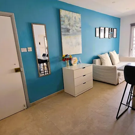 Chic 2Br Apartment Cozy And Modern Stay Апартаменты *