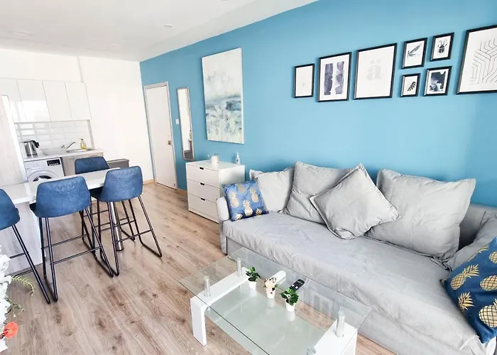 Apartmán Modern Retreat: 2br Stylish With Comfy Rooms! Smart Tv With 200mbps Internet